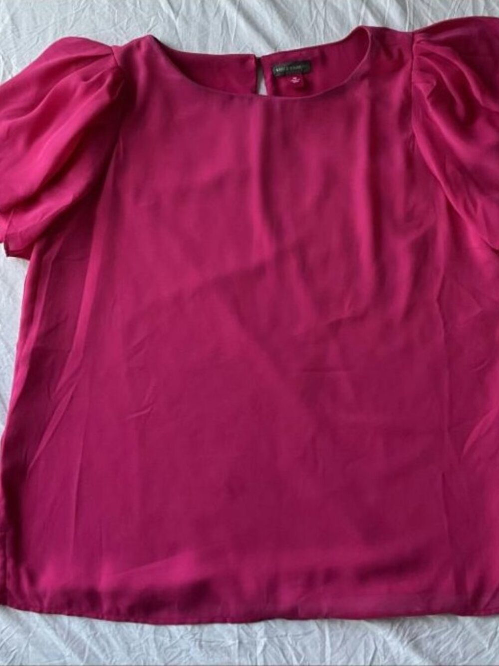 Vince Camuto Satin Flutter Sleeve Blouse Size M